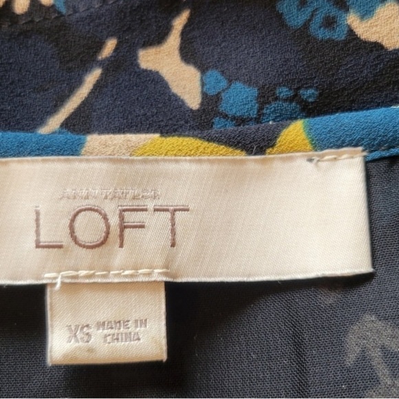 LOFT Ann Taylor top XS sleeveless spaghetti straps - Picture 6 of 6